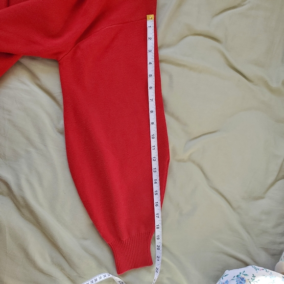 BNWT Dynamite Puff Sleeve V-Neck Luca Sweater in Red - Picture 8 of 15